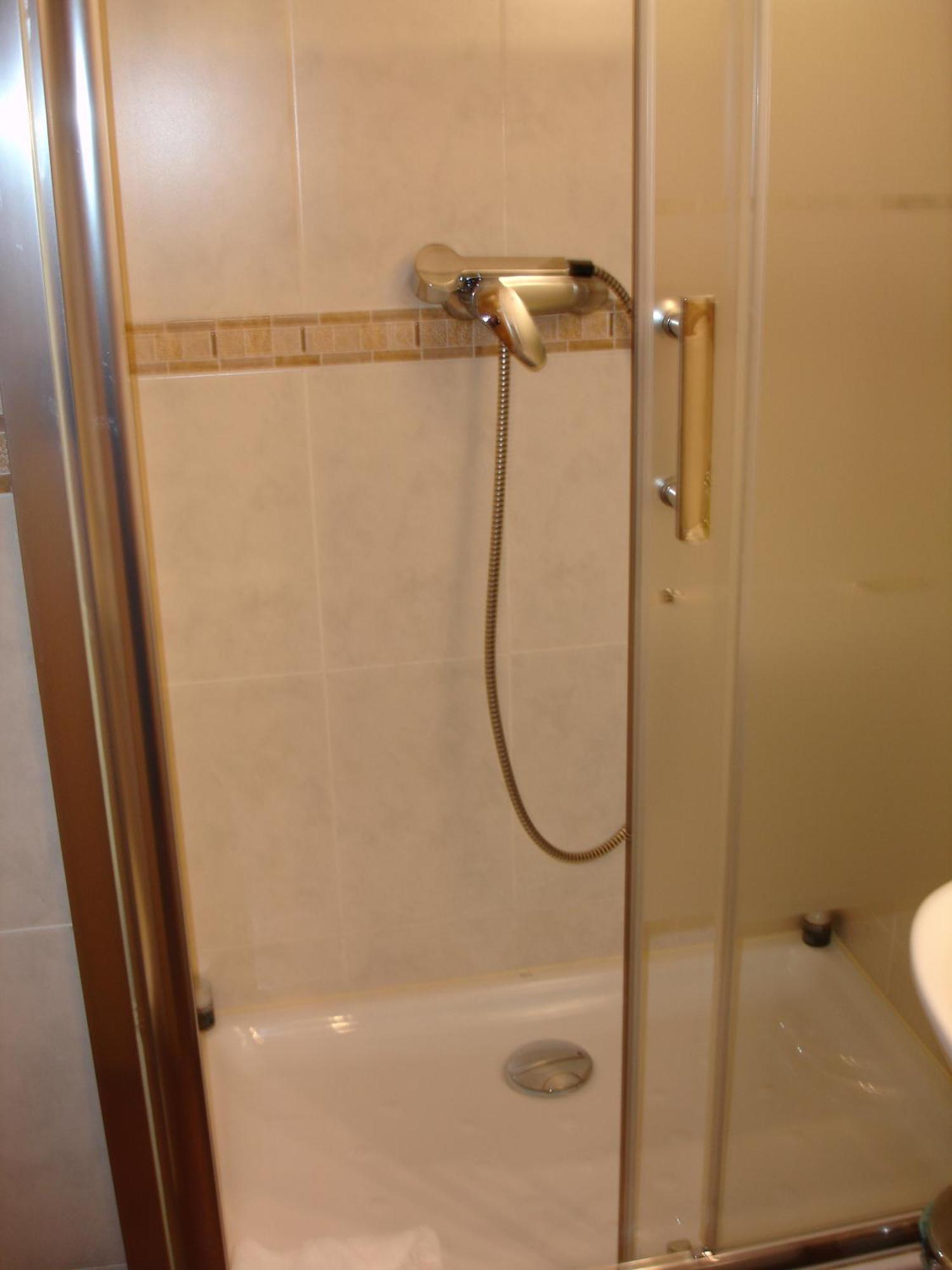 Hostal Puerta Bonita Vista Alegre Μαδρίτη Εξωτερικό φωτογραφία