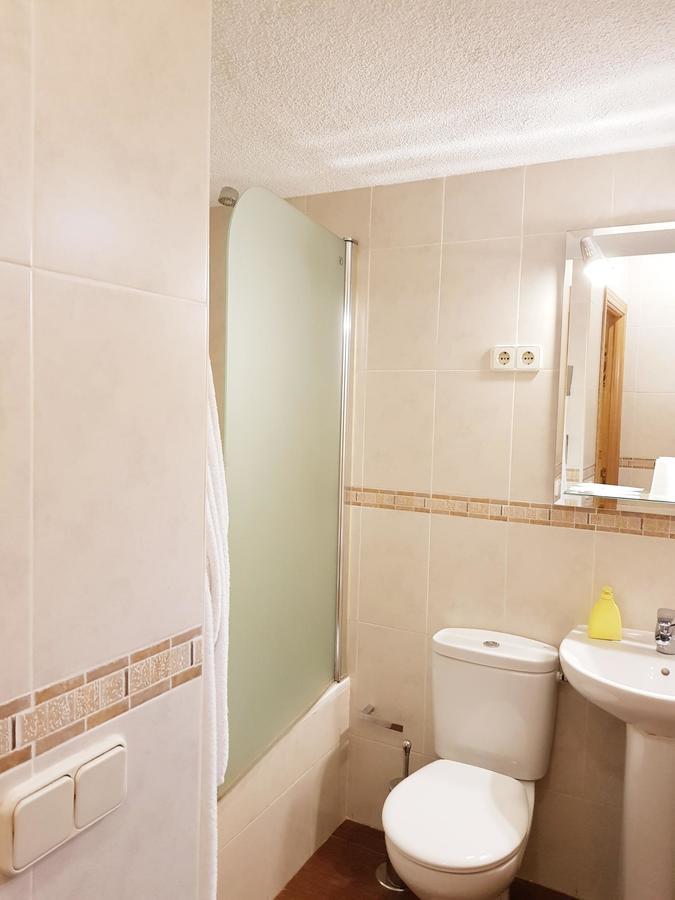 Hostal Puerta Bonita Vista Alegre Μαδρίτη Εξωτερικό φωτογραφία