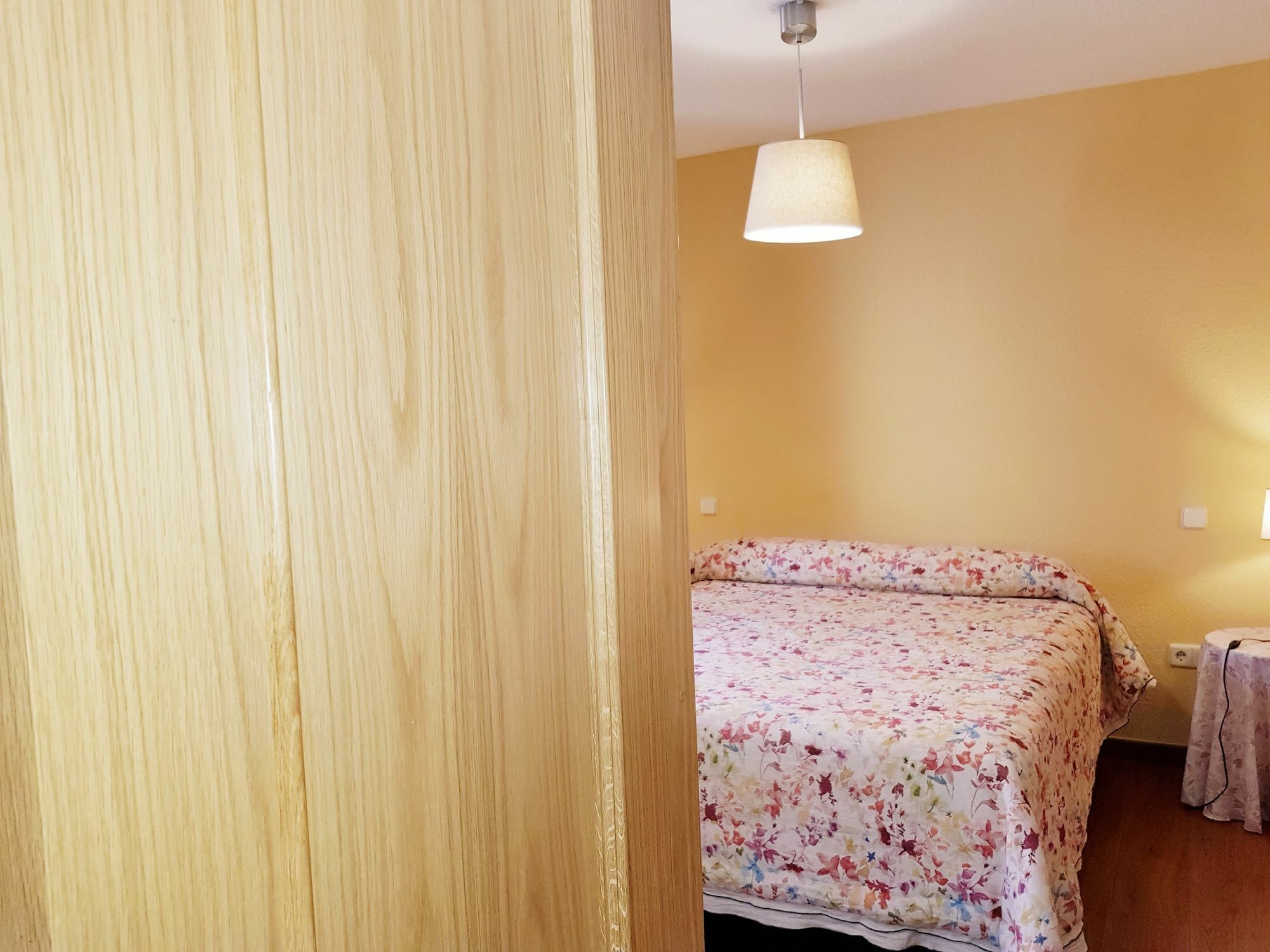 Hostal Puerta Bonita Vista Alegre Μαδρίτη Εξωτερικό φωτογραφία