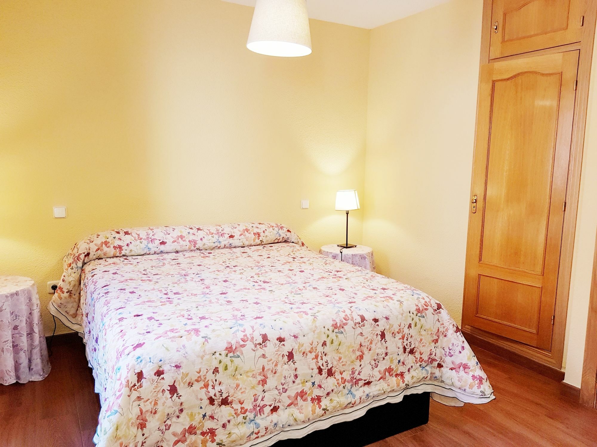 Hostal Puerta Bonita Vista Alegre Μαδρίτη Εξωτερικό φωτογραφία